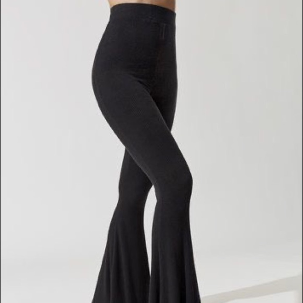Cushnie High Waisted Flare Lounge Pants - Picture 1 of 7